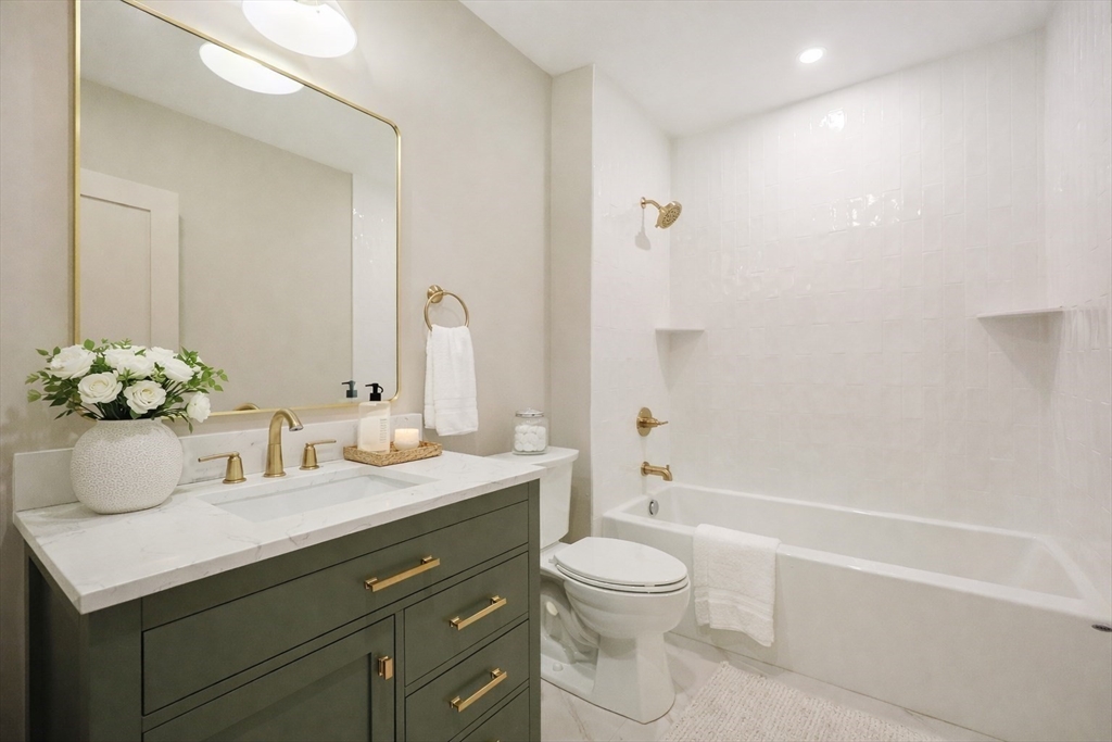 68 Rowe Street, Unit 3 Boston, MA 02131 - Photo 8 of 16