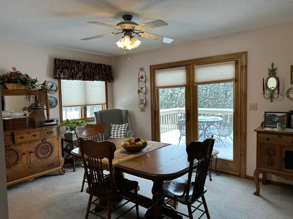 $280,000 | 704 Brynwood Lane, Lena, IL 61048