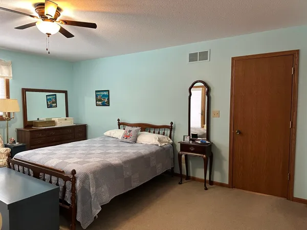 $280,000 | 704 Brynwood Lane, Lena, IL 61048