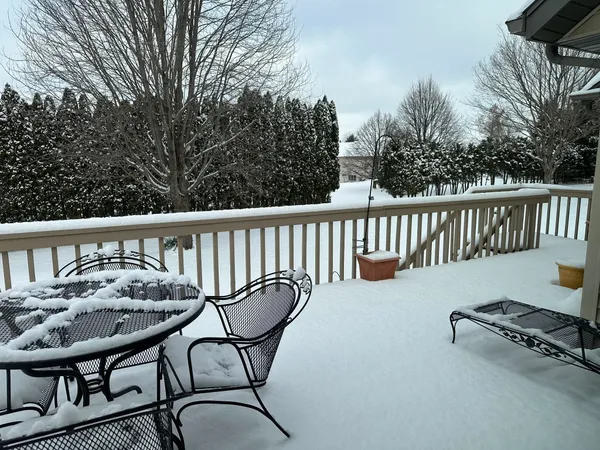 $280,000 | 704 Brynwood Lane, Lena, IL 61048