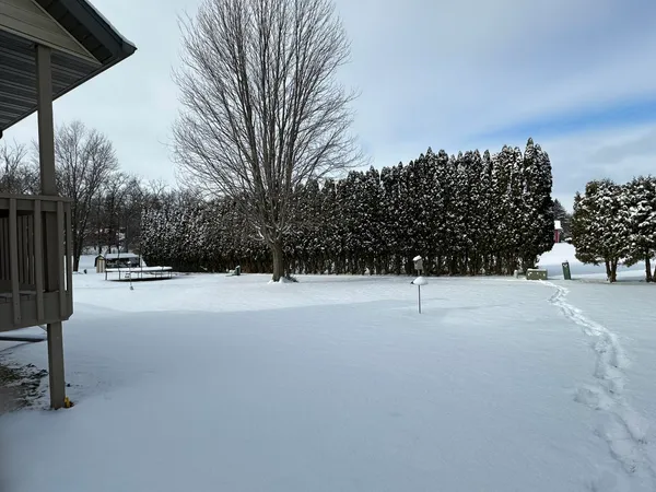 $280,000 | 704 Brynwood Lane, Lena, IL 61048