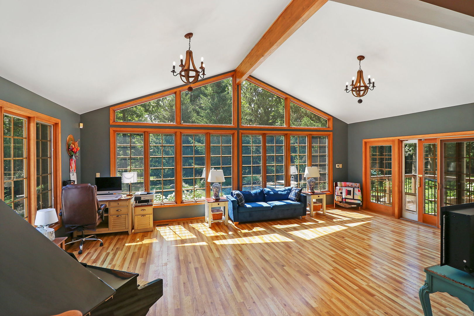 4602 Sunnyside Road Woodstock, IL 60098 - Photo 8 of 73