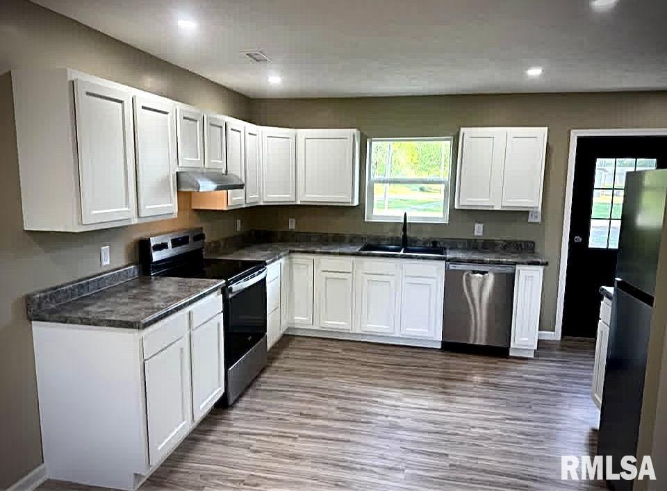 1002 West Monroe Street Herrin, IL 62948 - Photo 3 of 16