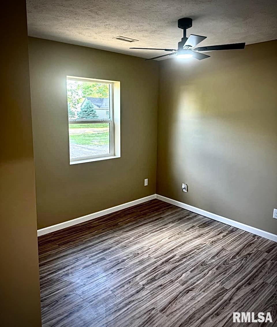 1002 West Monroe Street Herrin, IL 62948 - Photo 9 of 16