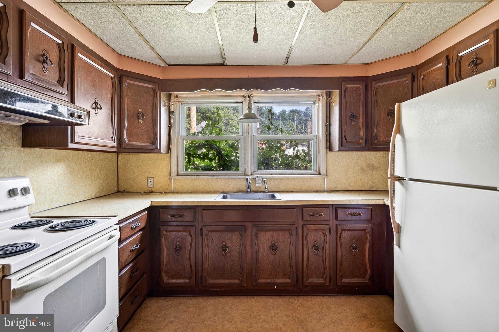 3700 Mount Road Aston, PA 19014 - Photo 4 of 30 Gallery Image 4
