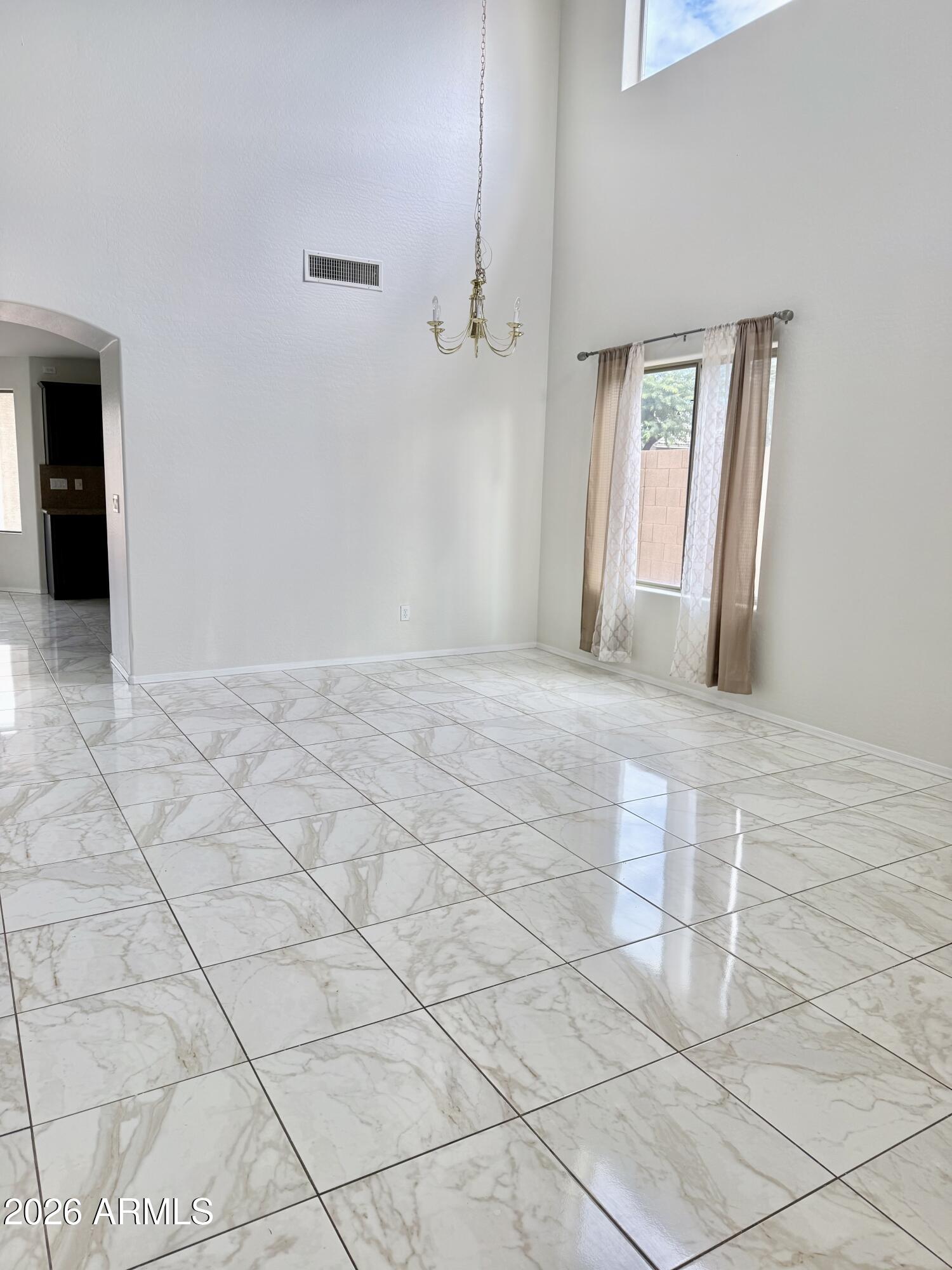 2326 West Gaby Road Phoenix, AZ 85041 - Photo 20 of 75 a view of empty room