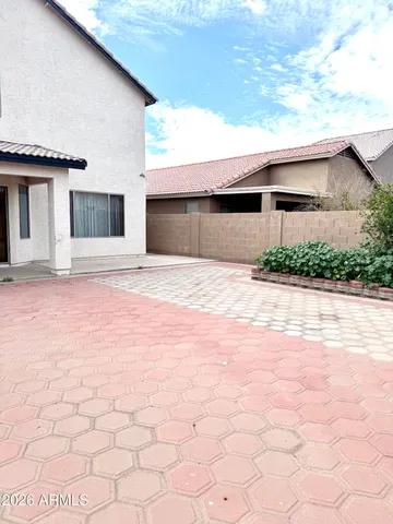 $445,000 | 2326 West Gaby Road, Phoenix, AZ 85041