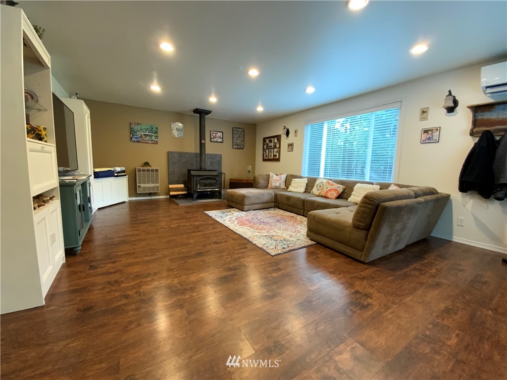 11849 Littlerock Road Southwest Olympia, WA 98512 - Photo 18 of 25 Gallery Image 18