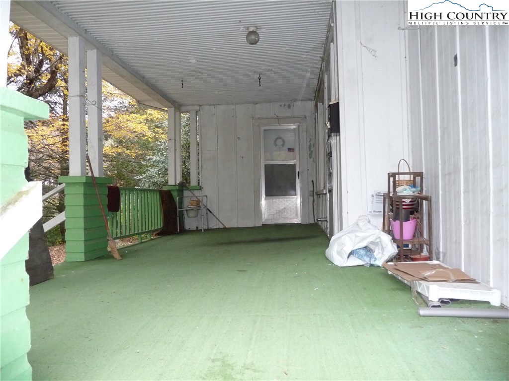 3240 Meat Camp Road Todd, NC 28684 - Photo 8 of 21