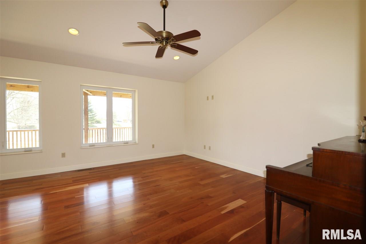 6005 North Kickapoo-Edwards Road Edwards, IL 61528 - Photo 13 of 36 Gallery Image 13