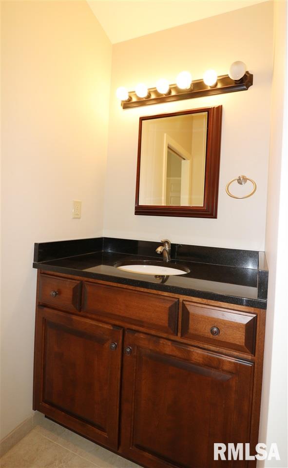 6005 North Kickapoo-Edwards Road Edwards, IL 61528 - Photo 22 of 36 Gallery Image 22