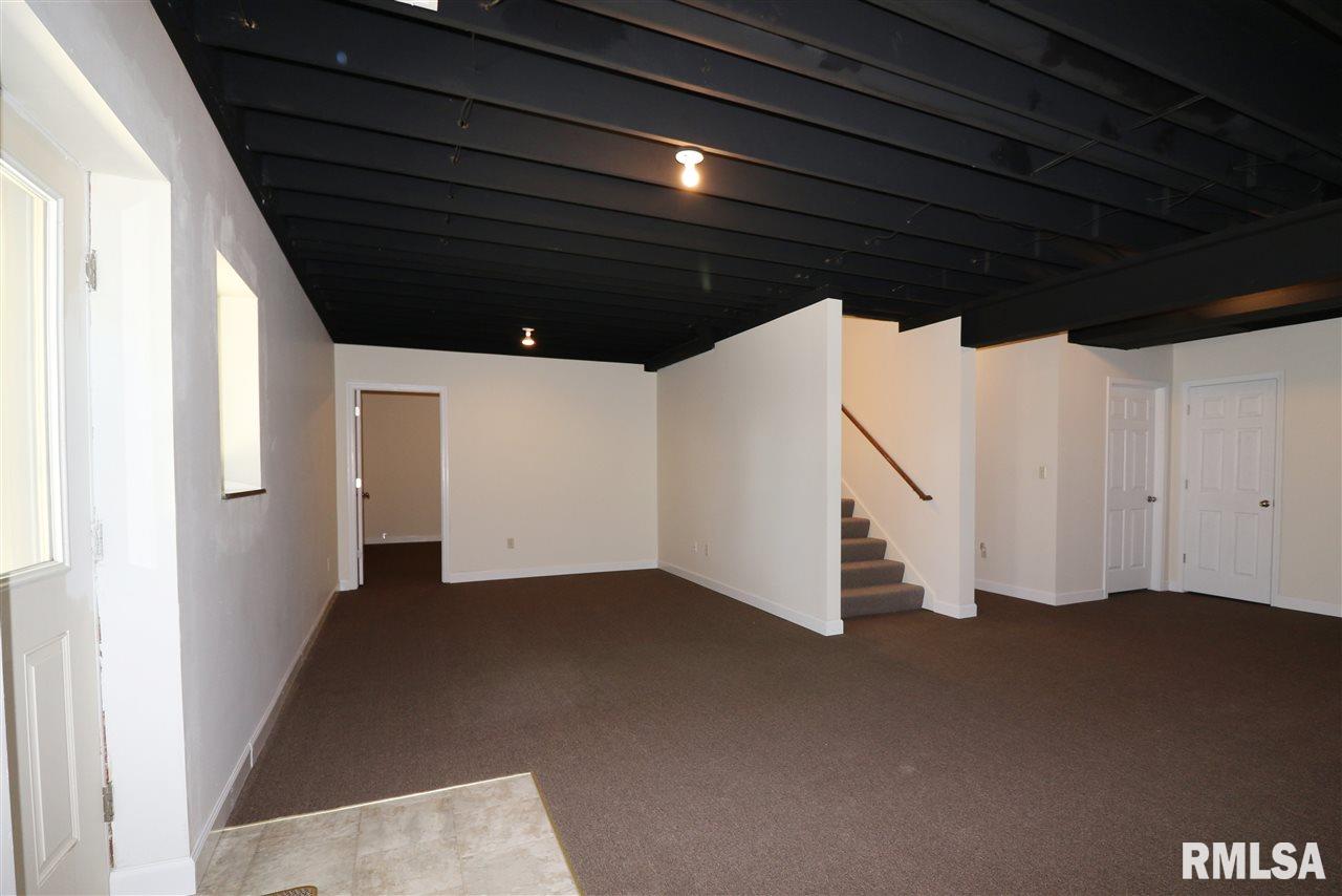 6005 North Kickapoo-Edwards Road Edwards, IL 61528 - Photo 25 of 36 Gallery Image 25