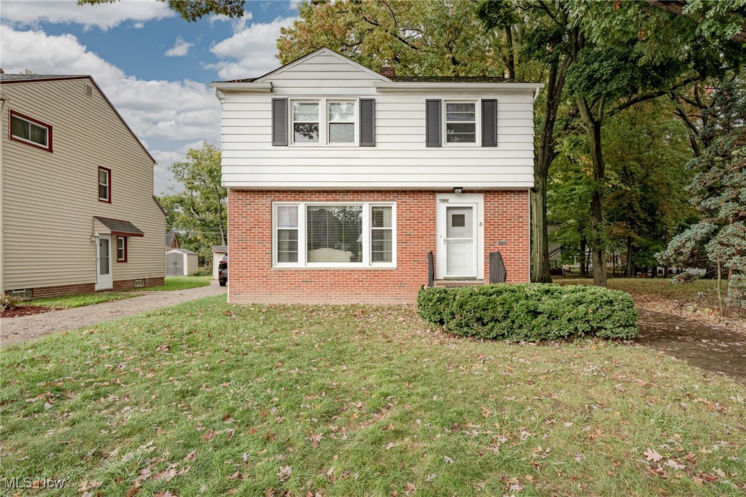 4035 Charlton Road Cleveland, OH 44121 - Photo 1 of 34
