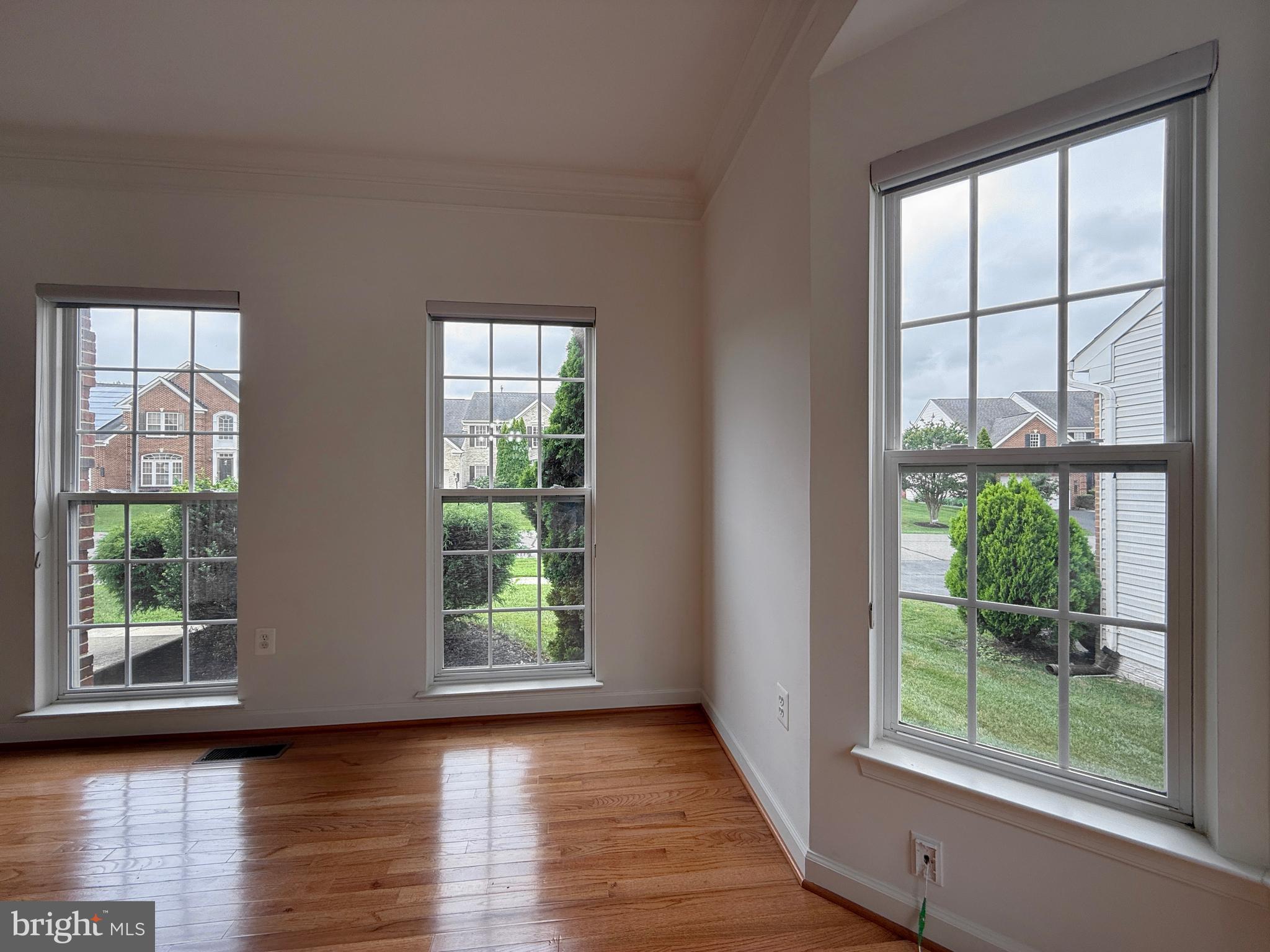 4415 Medallion Drive Silver Spring, MD 20904 - Photo 8 of 52