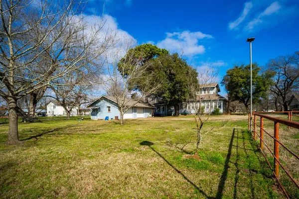 $459,900 | 115 East Brazos, Wortham, TX 76693