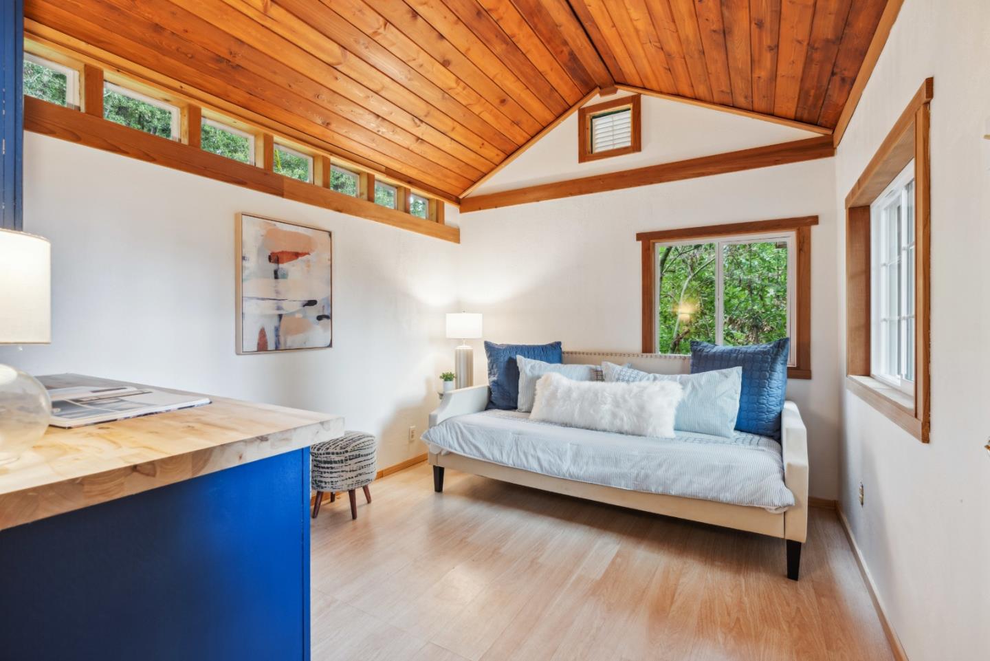 805 Fanning Grde Ben Lomond, CA 95005 - Photo 27 of 60 a living room with furniture and a table