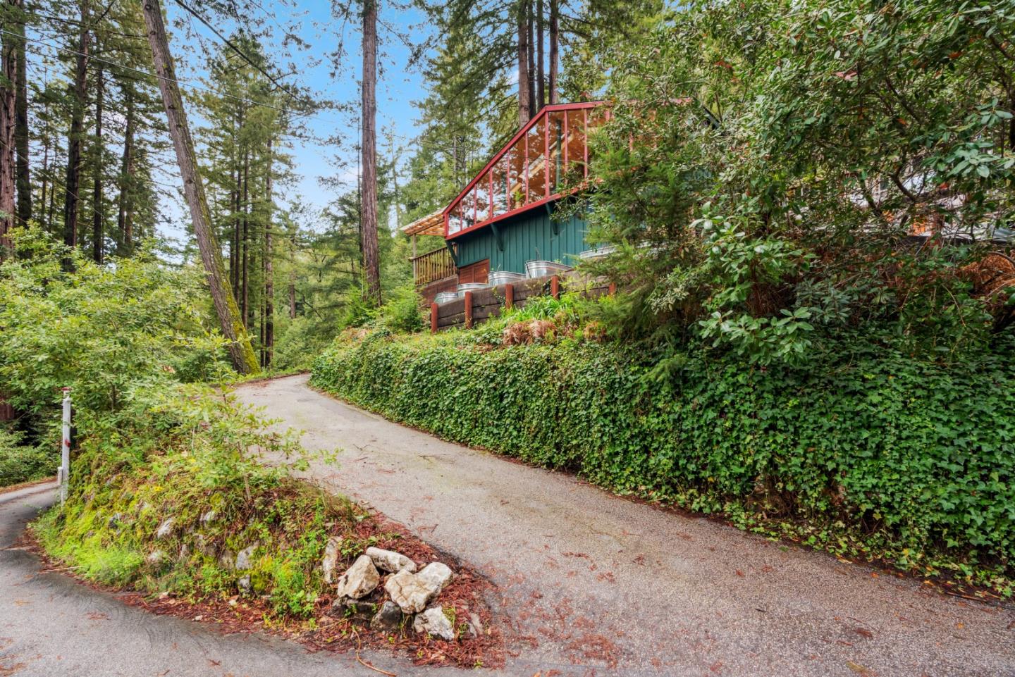 805 Fanning Grde Ben Lomond, CA 95005 - Photo 40 of 60 a view of a garden with plants