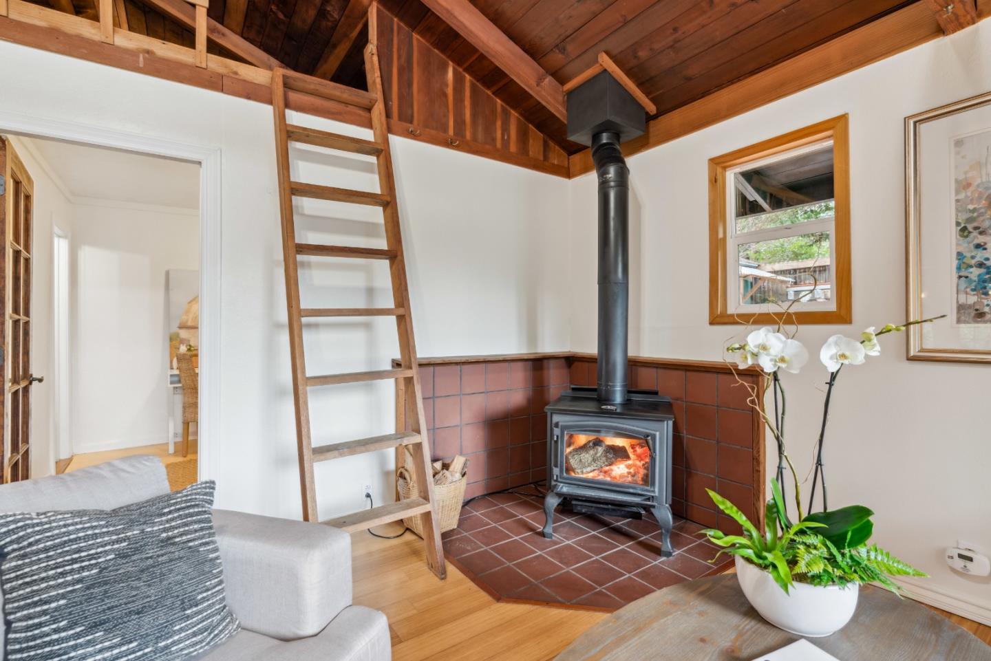 805 Fanning Grde Ben Lomond, CA 95005 - Photo 10 of 60 a front view of a house with garden