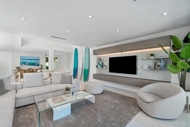 $20,000 | 5284 Boca Marina Circle South, Boca Raton, FL 33487