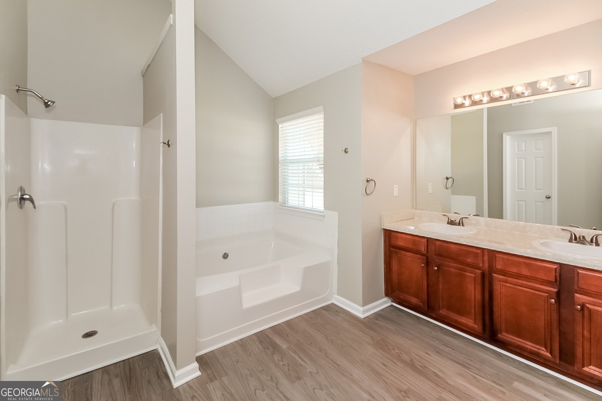 4325 Holliday Road Atlanta, GA 30349 - Photo 11 of 17