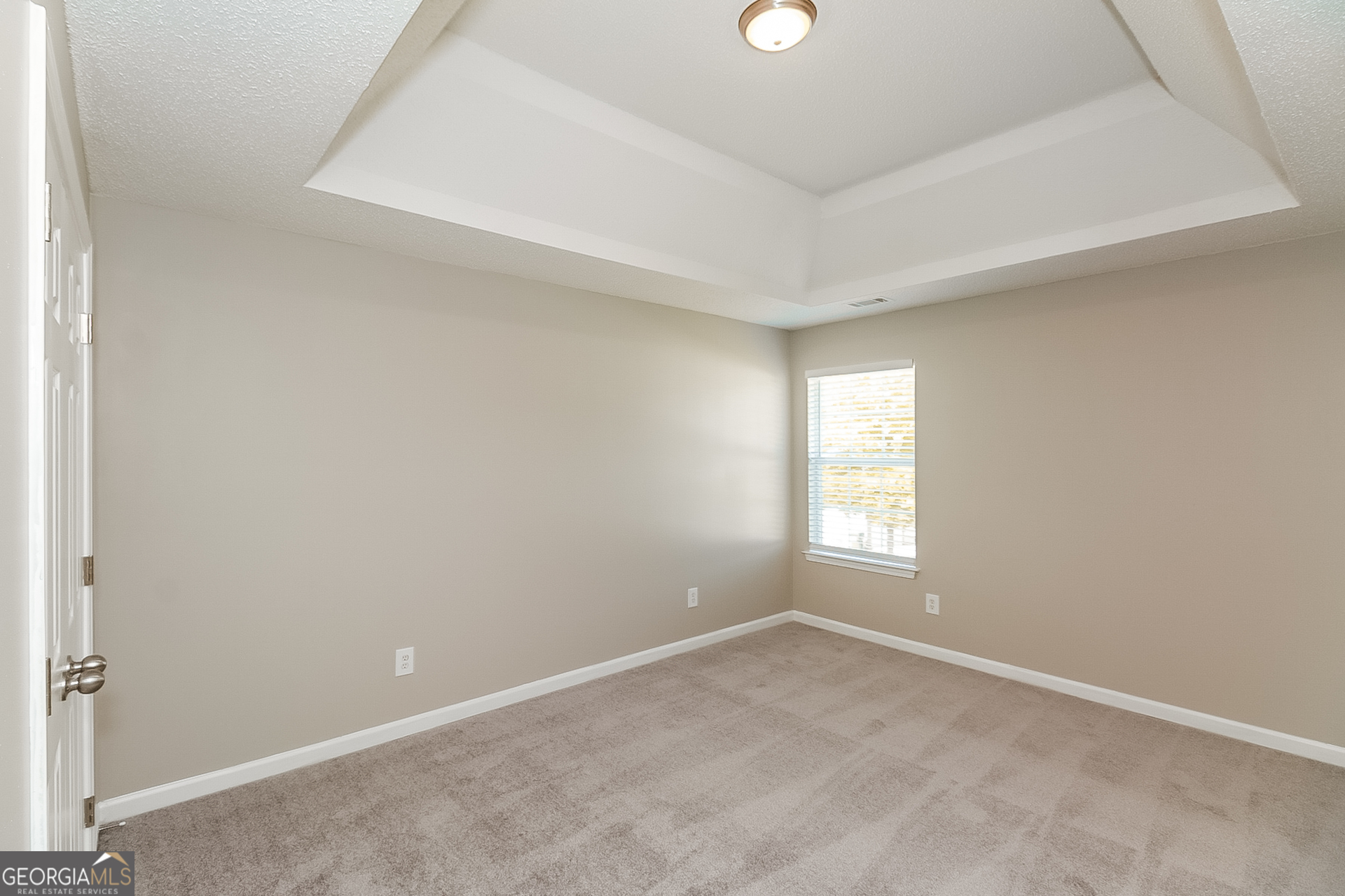 4325 Holliday Road Atlanta, GA 30349 - Photo 12 of 17