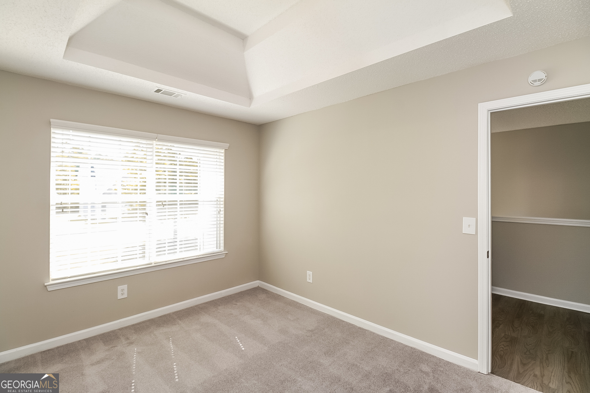 4325 Holliday Road Atlanta, GA 30349 - Photo 10 of 17