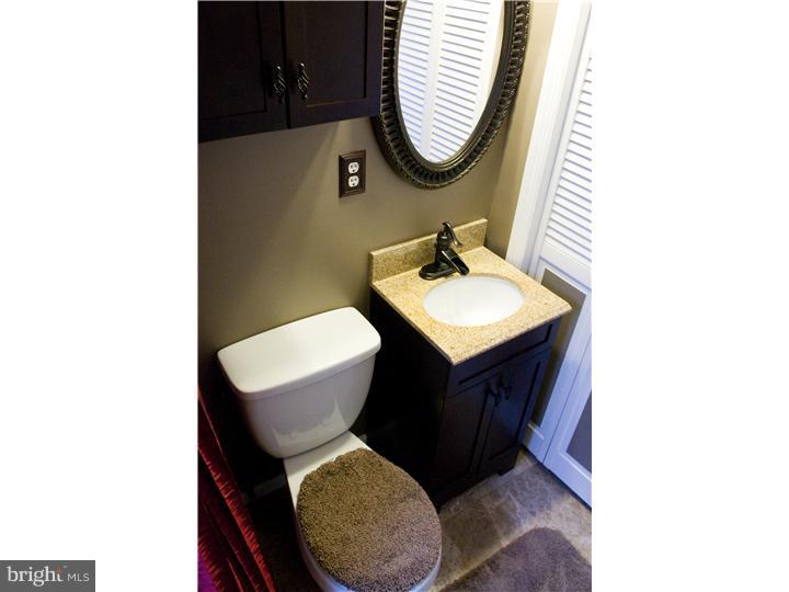 45 Great Oak Road Levittown, PA 19057 - Photo 3 of 24 Gallery Image 3
