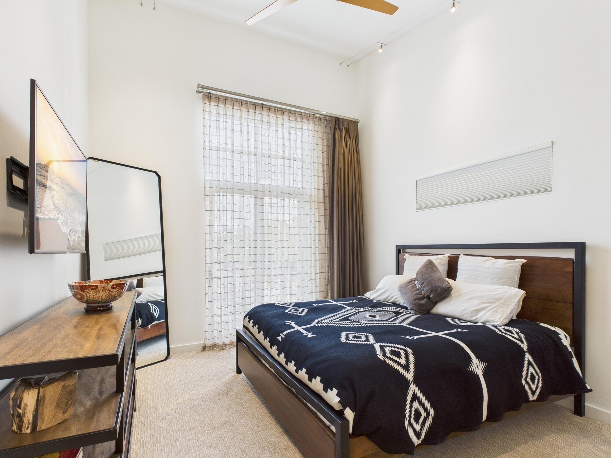 516 North Main Street, Unit 6 Hailey, ID 83333 - Photo 12 of 29 Primary Bedroom