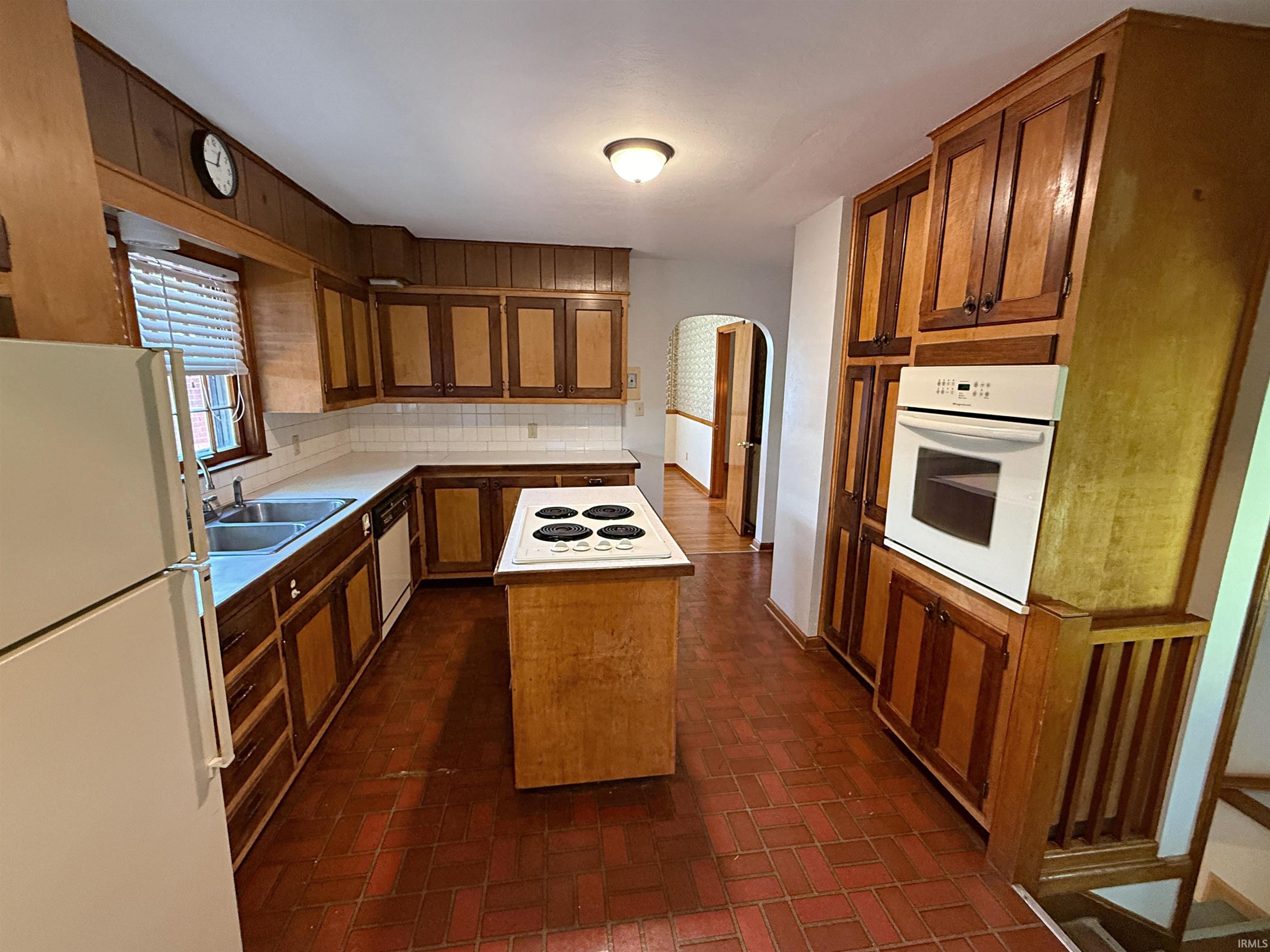 701 North Meridian Street Washington, IN 47501 - Photo 12 of 36