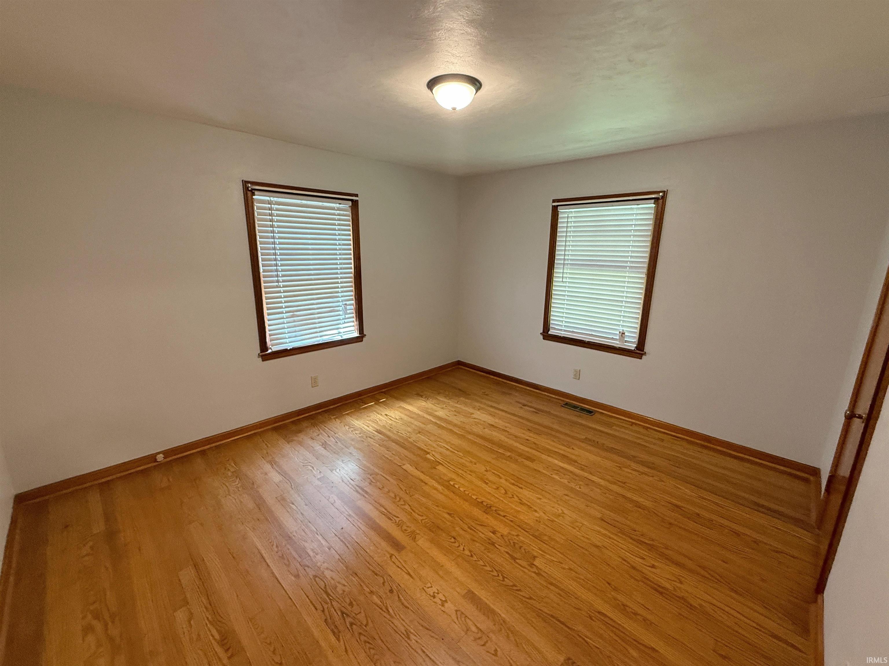 701 North Meridian Street Washington, IN 47501 - Photo 17 of 36