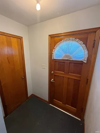$234,900 | 701 North Meridian Street, Washington, IN 47501