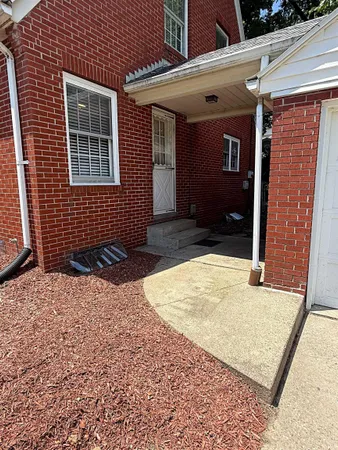 $234,900 | 701 North Meridian Street, Washington, IN 47501