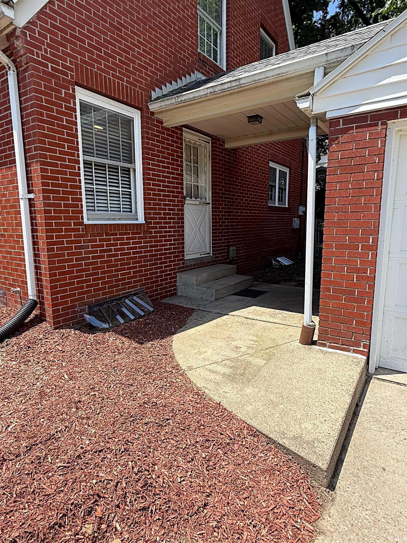 701 North Meridian Street Washington, IN 47501 - Photo 34 of 36