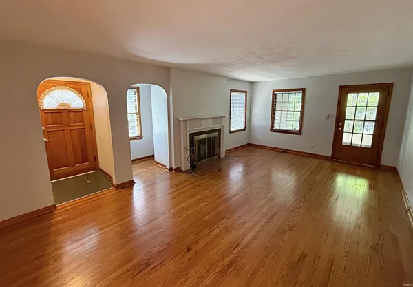 $234,900 | 701 North Meridian Street, Washington, IN 47501