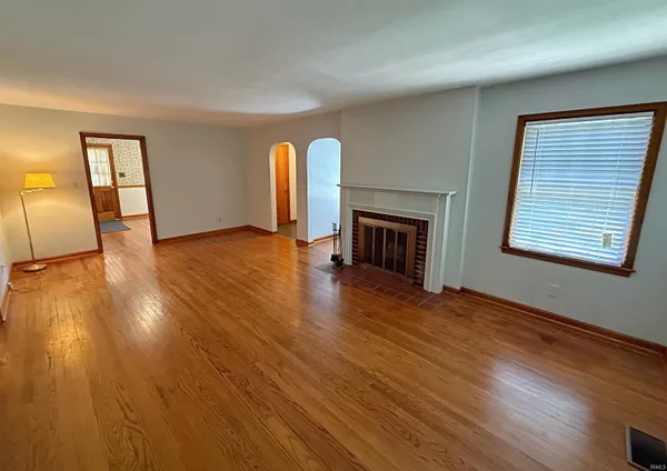$234,900 | 701 North Meridian Street, Washington, IN 47501