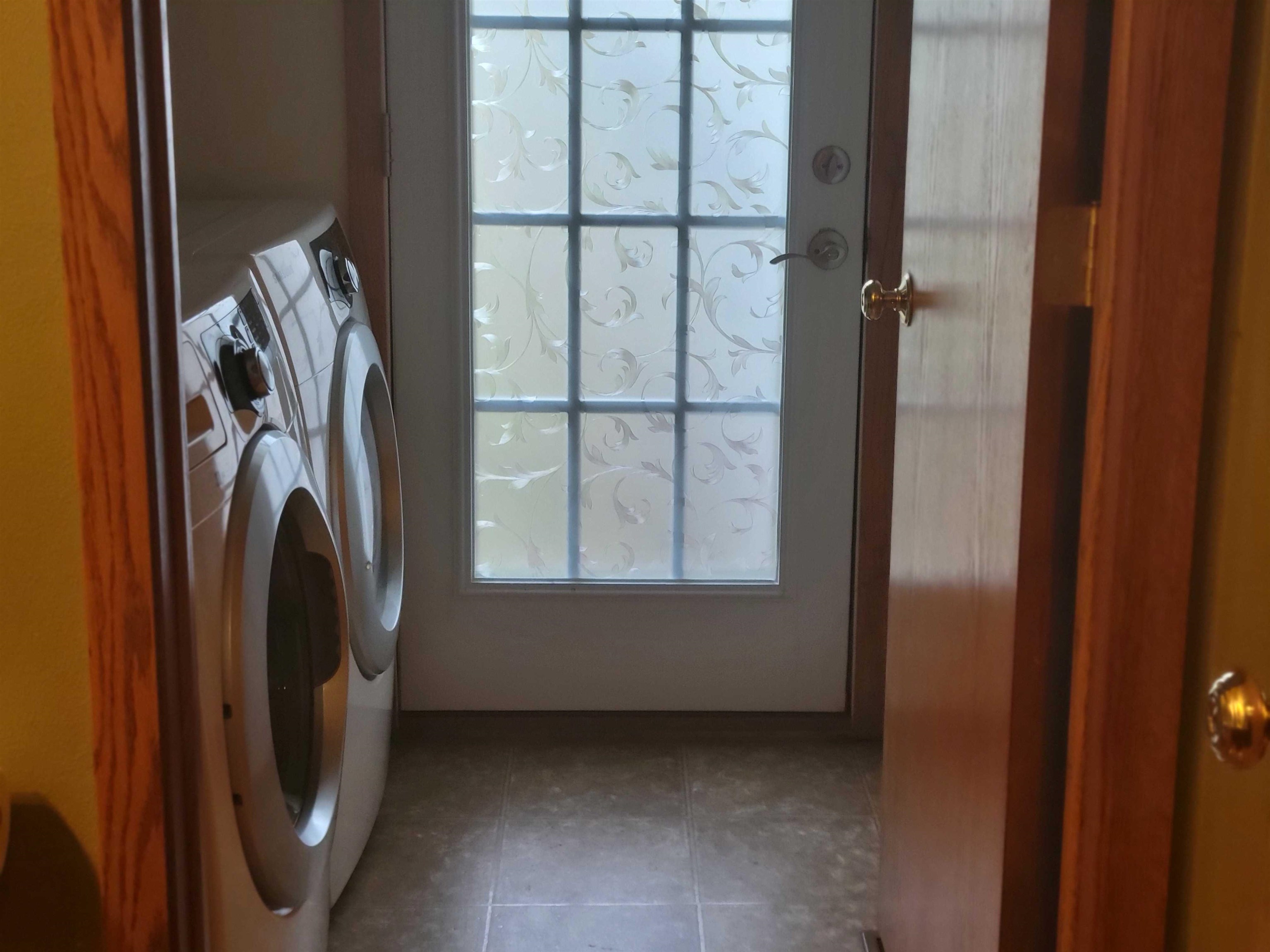 1126 Old Hunter Run Byron, IL 61010 - Photo 20 of 24 a view of walk in closet with window