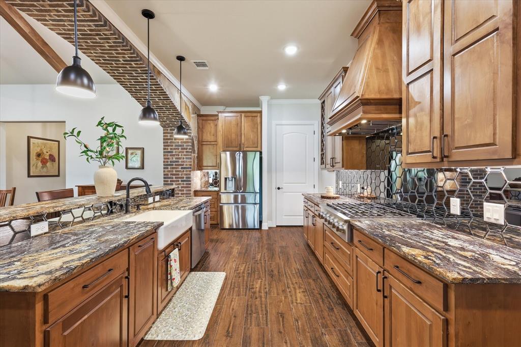 321 Arborview Drive Weatherford, TX 76088 - Photo 9 of 40