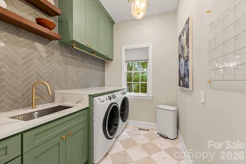 $1,200,000 | 7330 Santorini Lane, Charlotte, NC 28277
