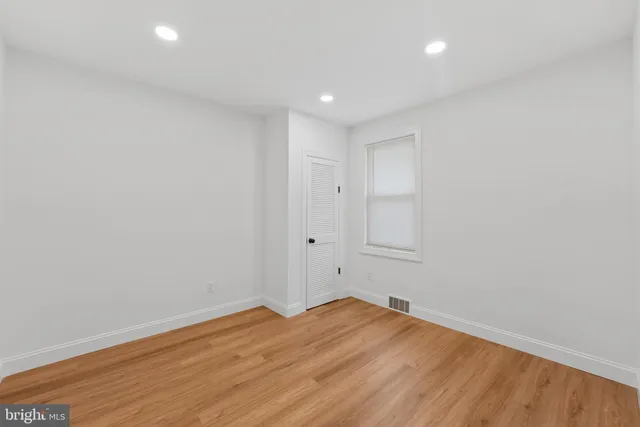 $314,900 | 324 Elm Avenue, Oaklyn, NJ 08107