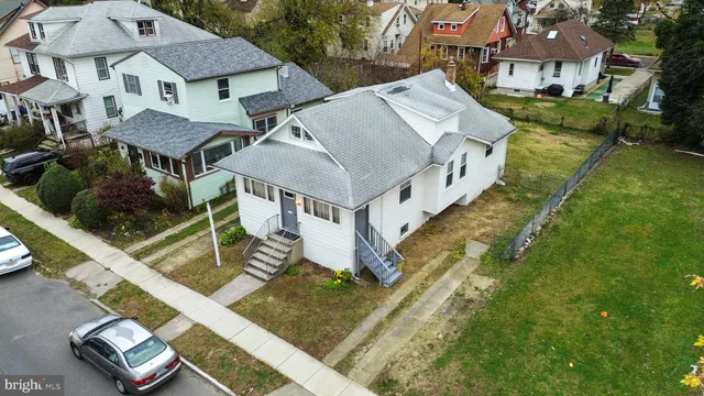 $314,900 | 324 Elm Avenue, Oaklyn, NJ 08107