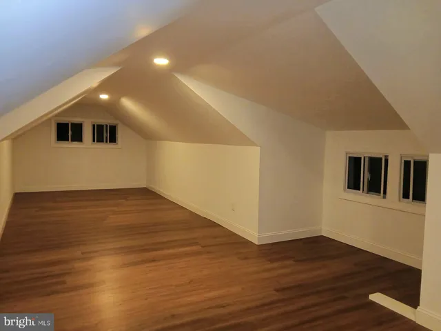 $314,900 | 324 Elm Avenue, Oaklyn, NJ 08107