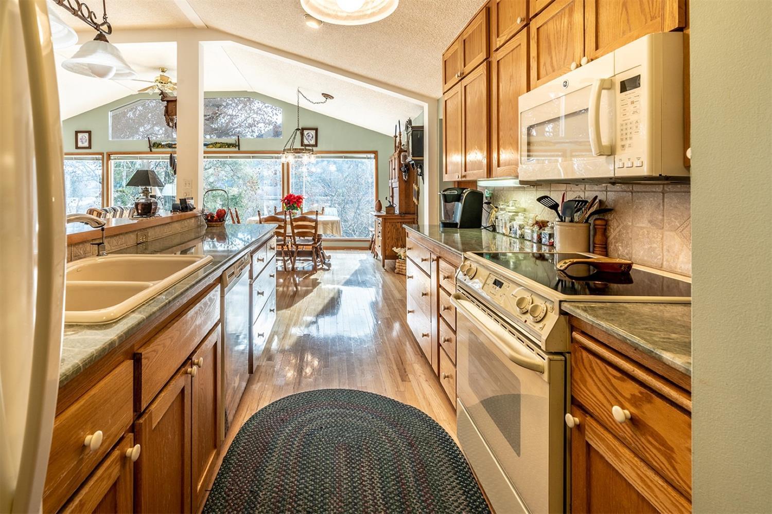 360 Riverside Avenue Gold Hill, OR 97525 - Photo 26 of 33 Additional Photo
