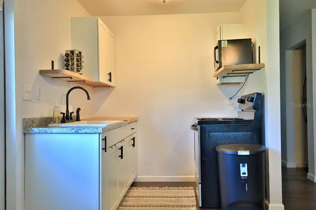 $1,695,000 | 21051 Southeast 42nd Street, Morriston, FL 32668