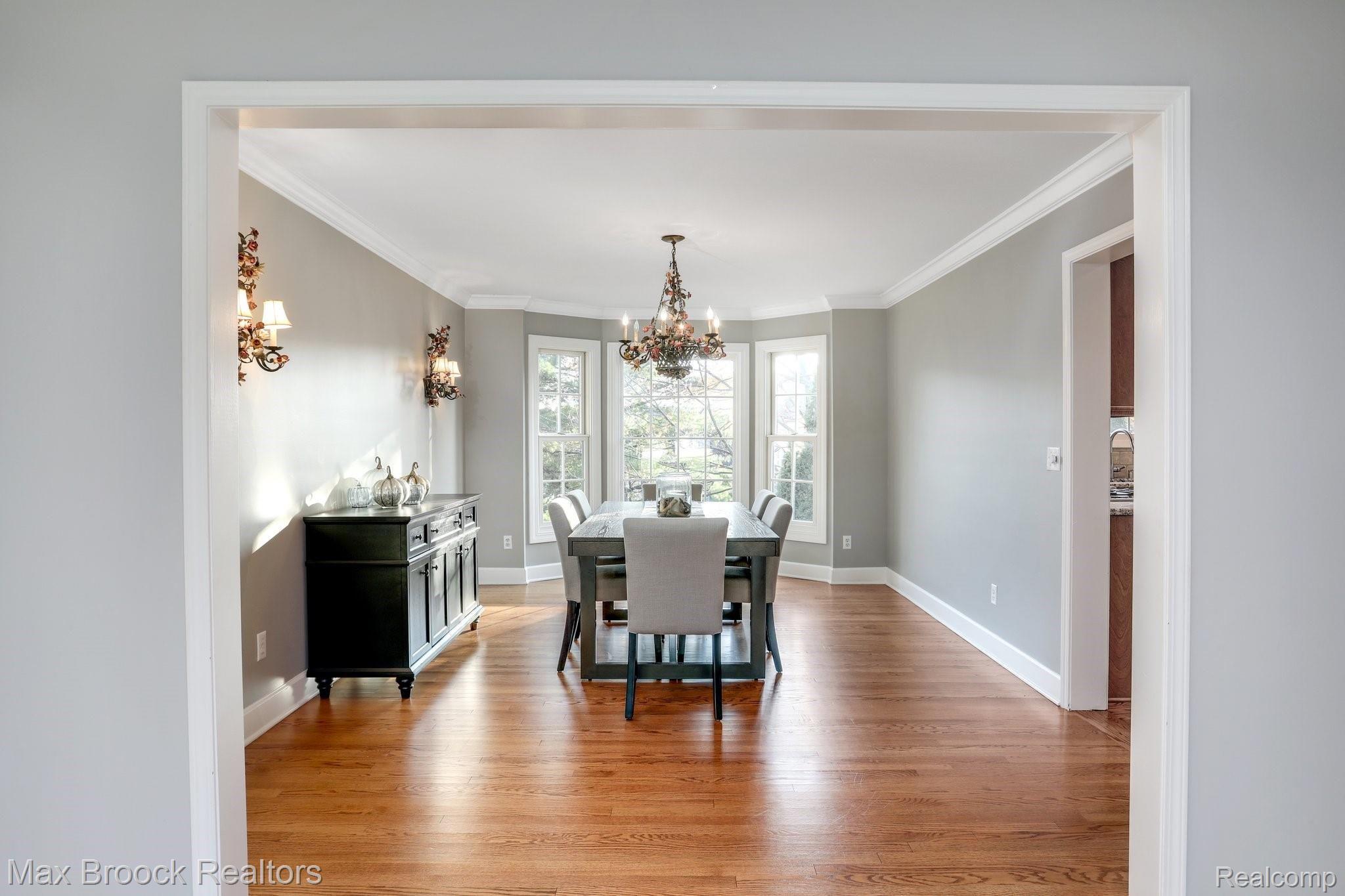 3125 Summit Ridge Drive Rochester, MI 48306 - Photo 12 of 46 12-web-or-mls-3125 Summit Ridge Rochester Hills0006.jpg