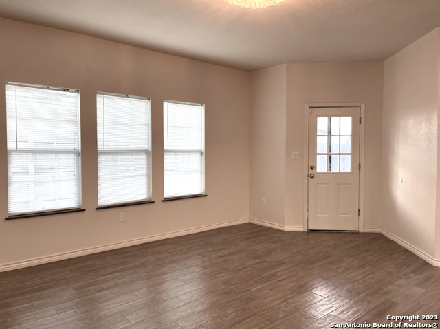 7015 Hallie Ridge San Antonio, TX 78227 - Photo 13 of 27