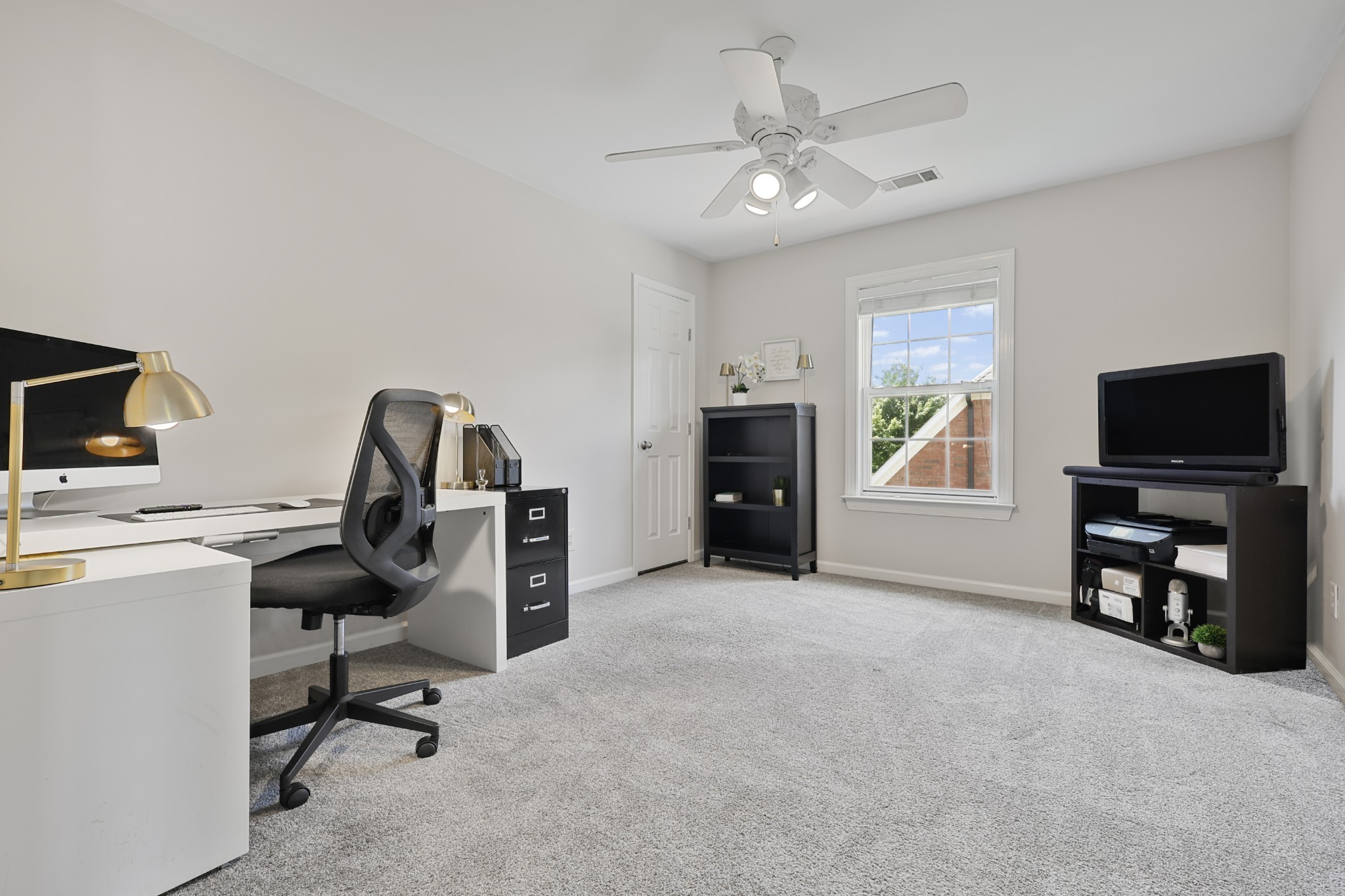 3161 Appian Way Spring Hill, TN 37174 - Photo 20 of 29 a view of a livingroom with workspace and a window