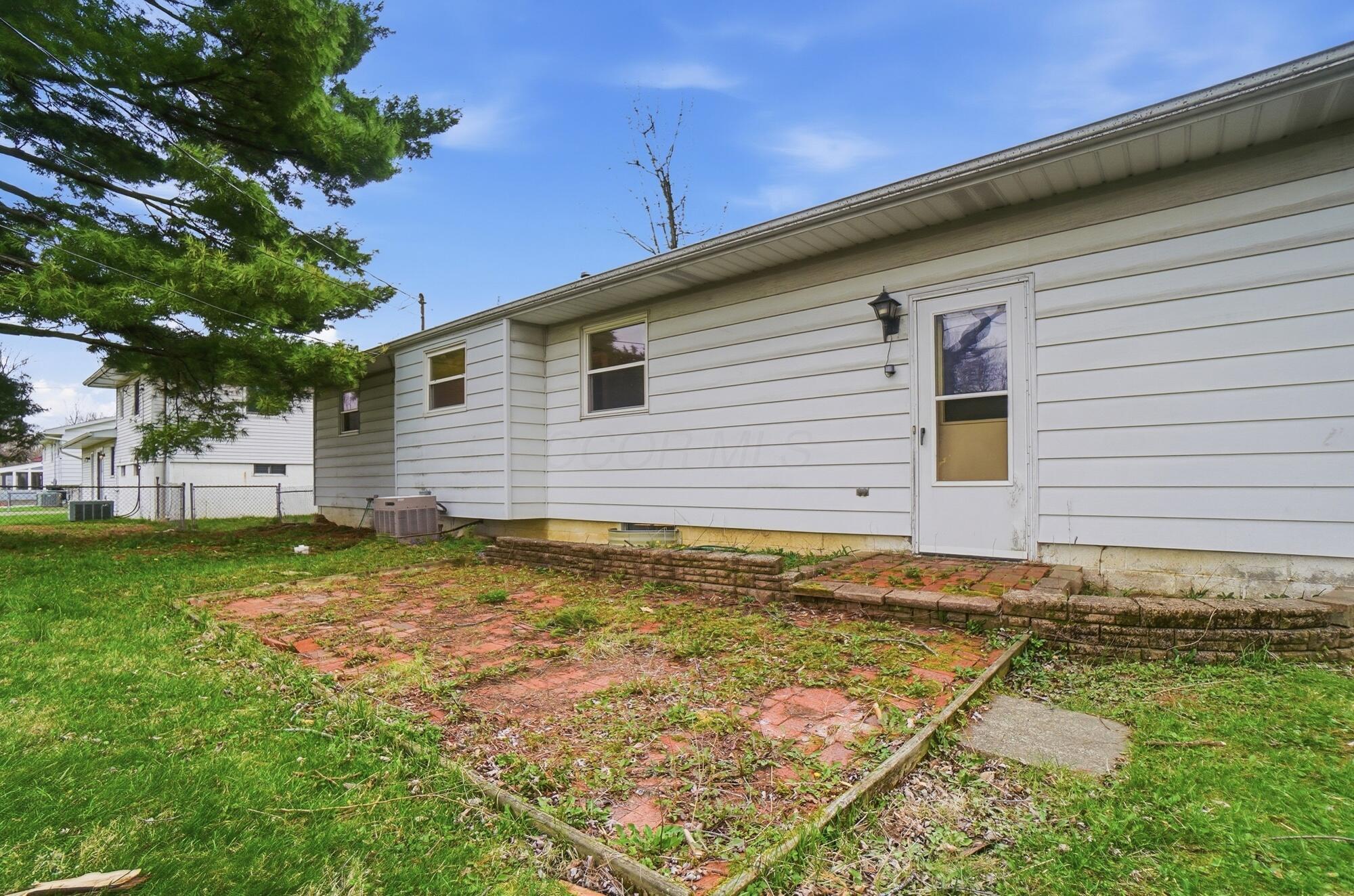 6365 Faircrest Road Columbus, OH 43229 - Photo 33 of 36 164