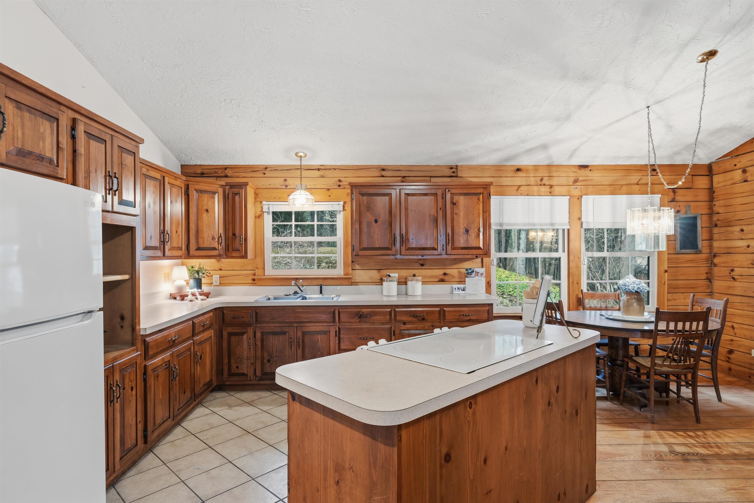 171 Crawley Falls Road Brentwood, NH 03833 - Photo 10 of 29