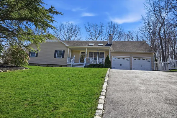 $789,000 | 205 Great Rock Drive, Wading River, NY 11792