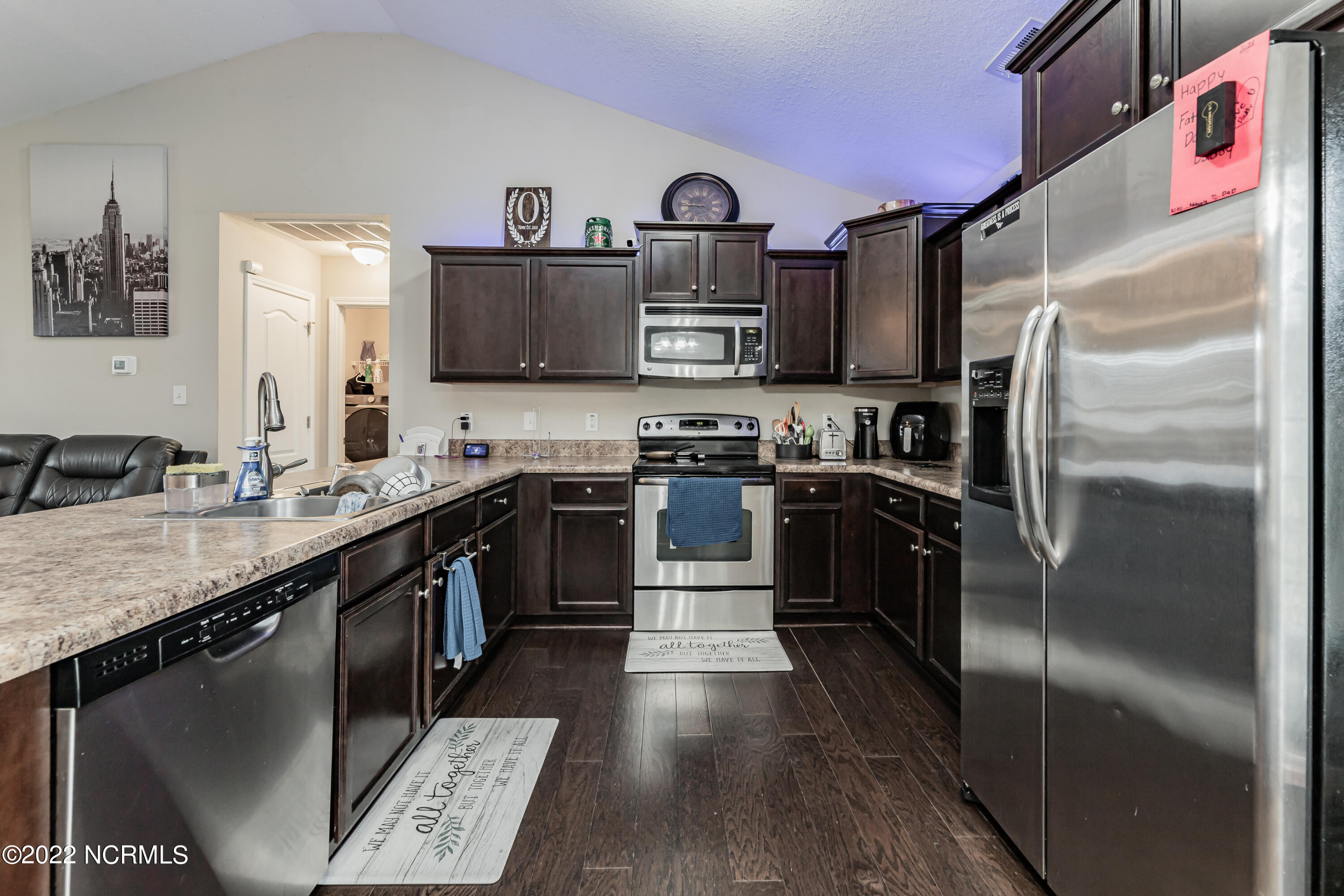 289 Merin Height Road Jacksonville, NC 28546 - Photo 8 of 16 12KITCHEN